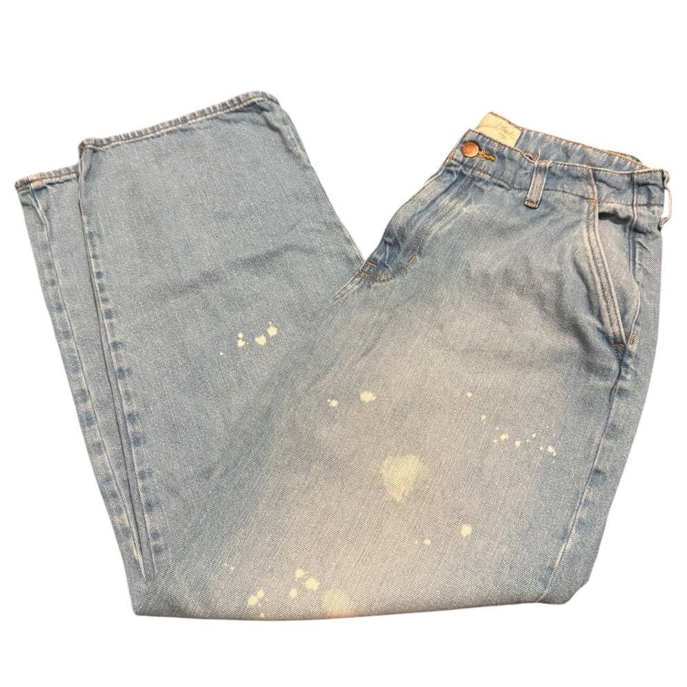 Universal Thread white "paint sport printed jeans size 8 relaxed fit, light wash